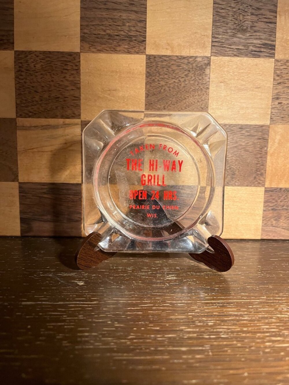 Glass Hi Way  Prairie Du Chein Ashtray